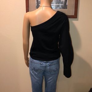 Topshop Tops - Topshop One Shoulder Blouse in Black Topshop Tops - Topshop One Shoulder Blouse in Black